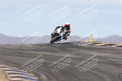 media/Nov-16-2025-Race Pace (Sun) [[8c5fa54630]]/Verified Riders/1-Turns 9 and 10 (925am)/